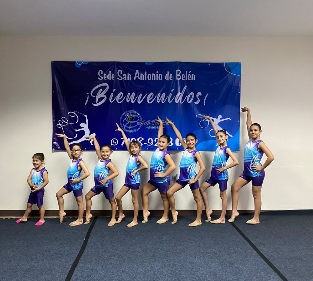 Gimnastas de la sede San Antonio de Belén de Club Calderón